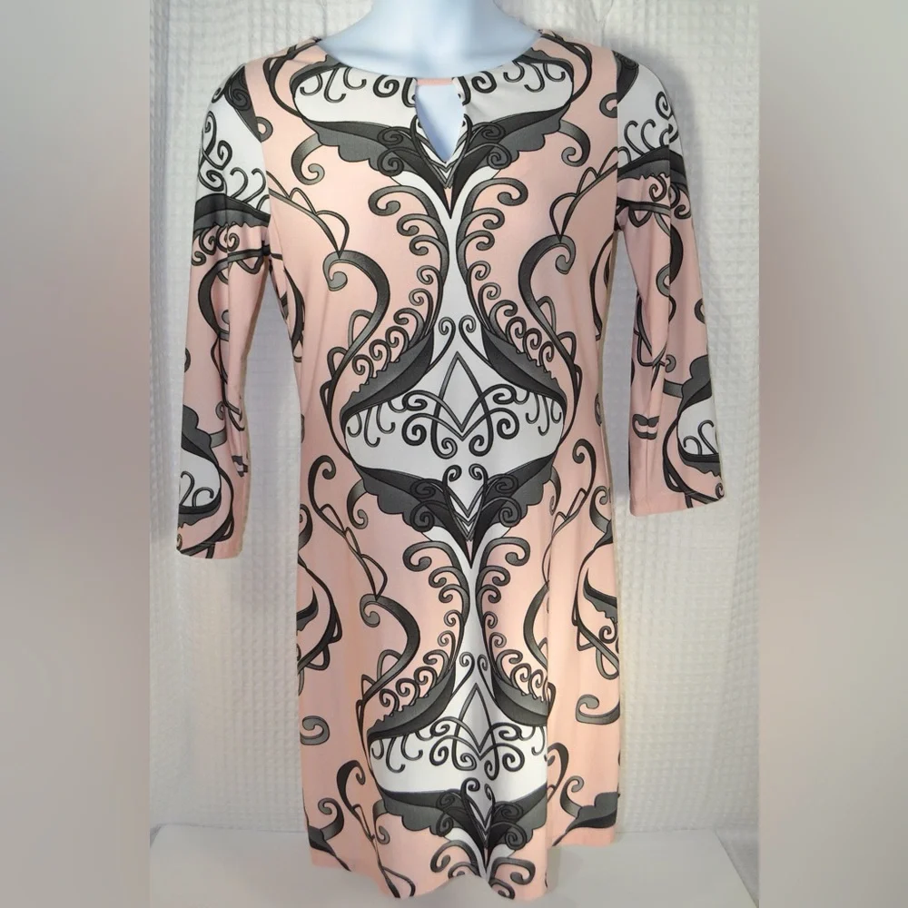 Blooming Rose Light Pink Dress w Bold Pattern & Keyhole Chest Women’s Size Large - Picture 2 of 6